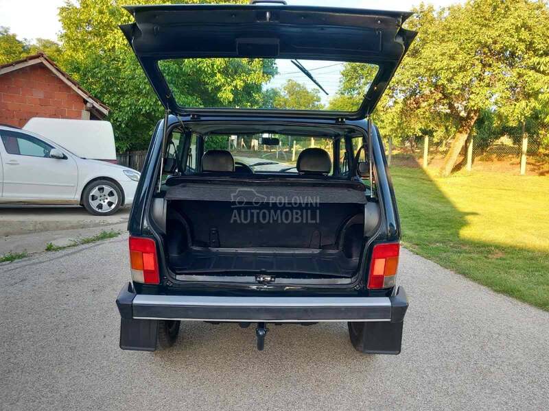 Lada Niva 1.7i
