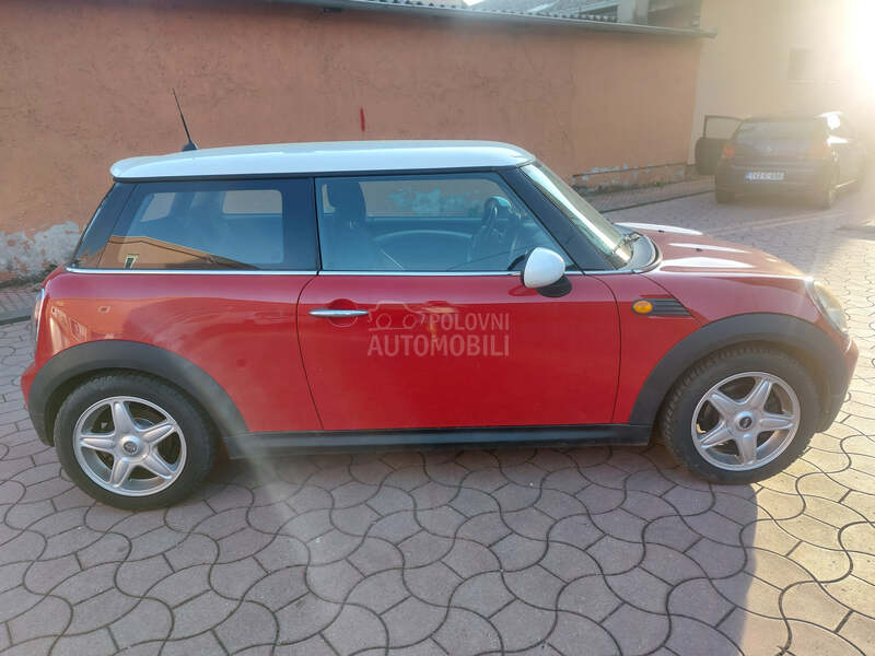 MINI Cooper 