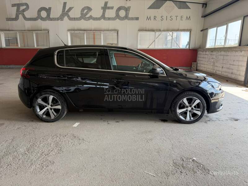Peugeot 308 1.2 PANOR. V.SER.