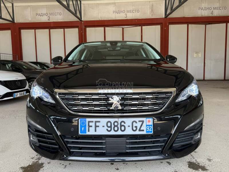 Peugeot 308 1.2 PANOR. V.SER.