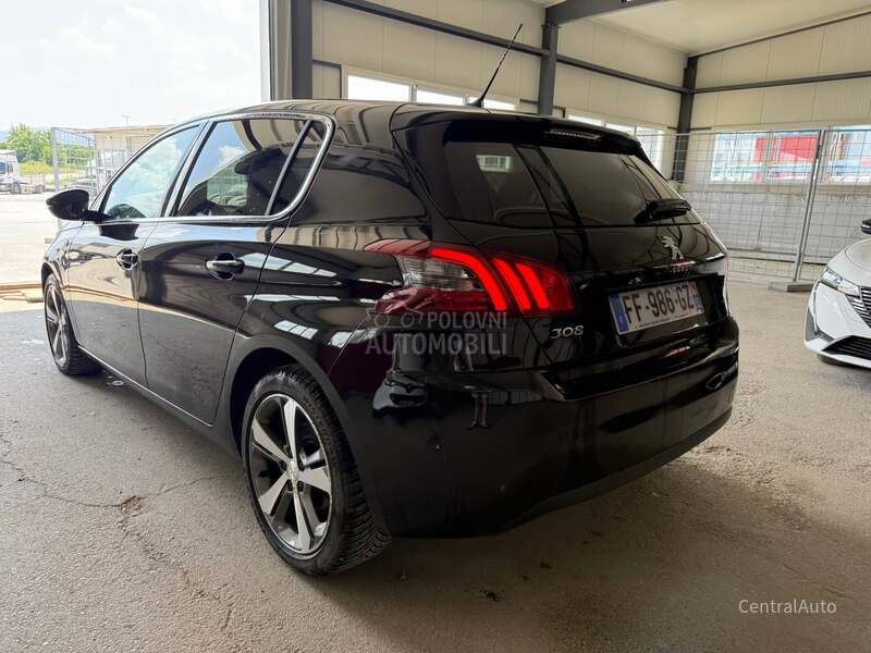 Peugeot 308 1.2 PANOR. V.SER.