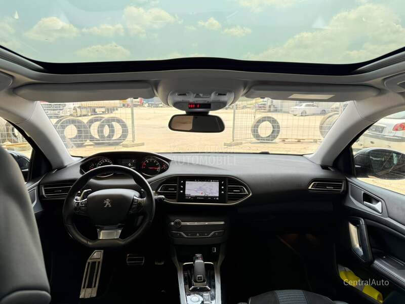 Peugeot 308 1.2 PANOR. V.SER.