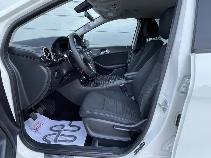 Mercedes Benz B 200 C.H
