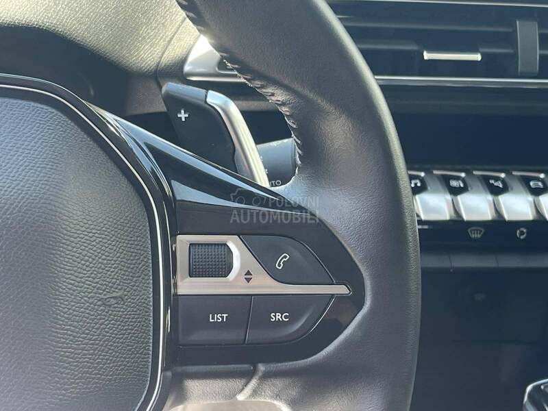 Peugeot 3008 1.2 B Autom