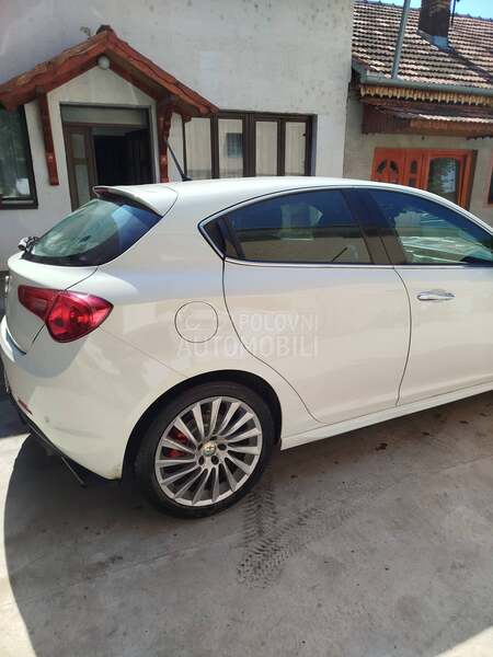 Alfa Romeo Giulietta 