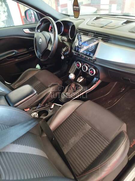 Alfa Romeo Giulietta 