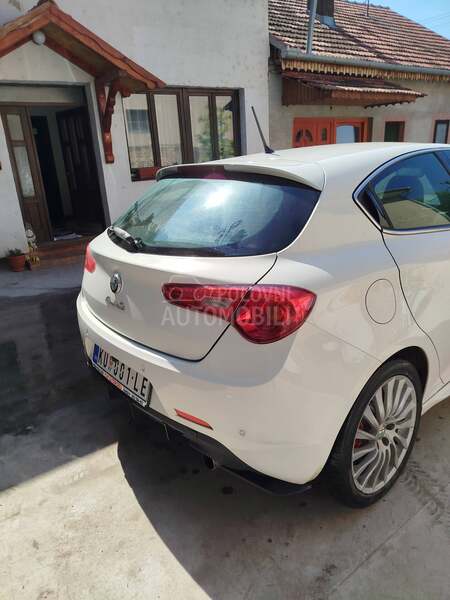 Alfa Romeo Giulietta 