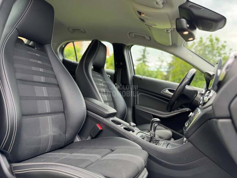 Mercedes Benz GLA 180 d SPORT LED