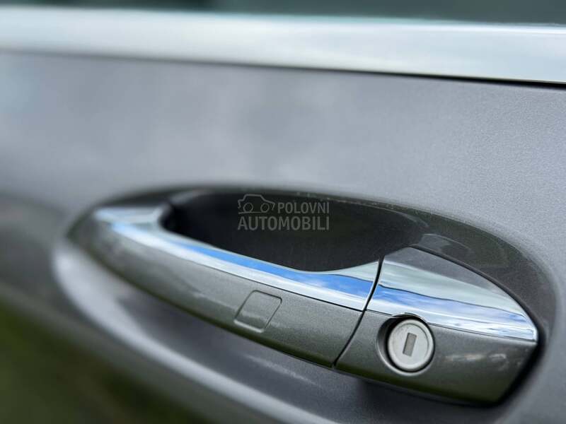 Mercedes Benz GLA 180 d SPORT LED