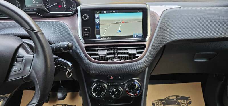 Peugeot 2008 1.2B IZZUZETAN