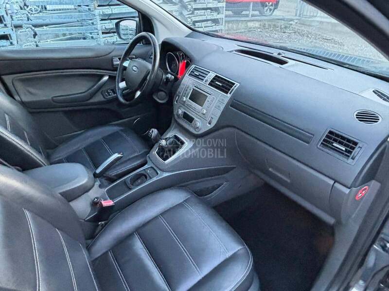 Ford Kuga 2.0TDCI  TITANIJUM