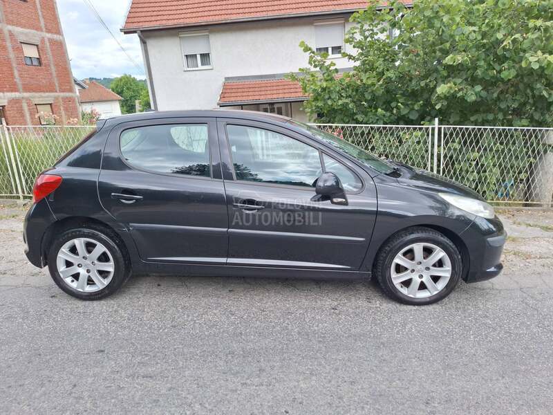 Peugeot 207 1.4