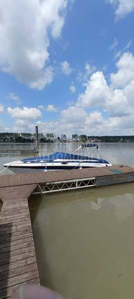 Crownline open 23fit