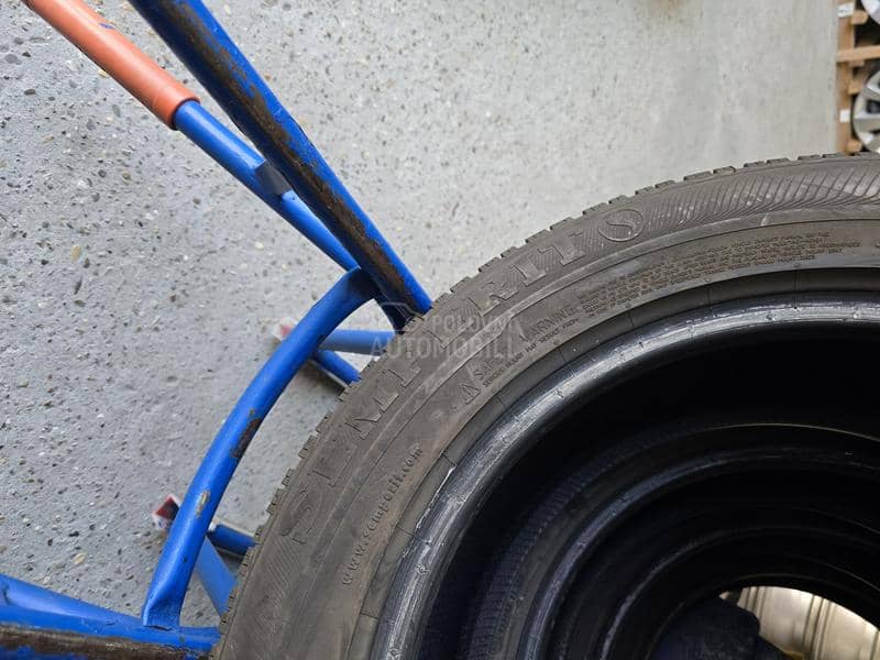 Semperit 225/60 R17 Zimska