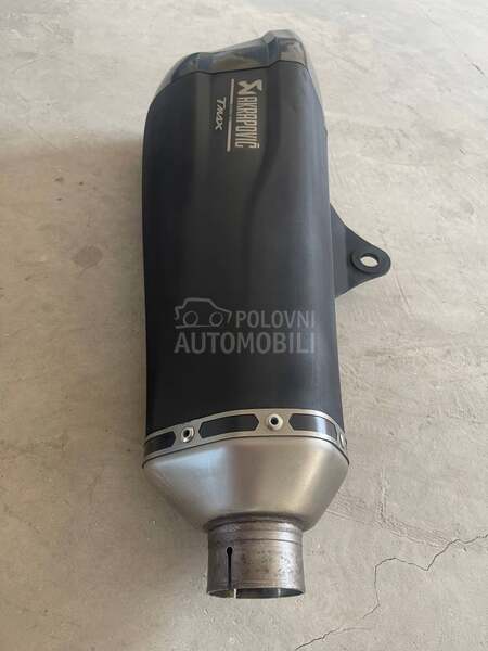 Akrapovic T max