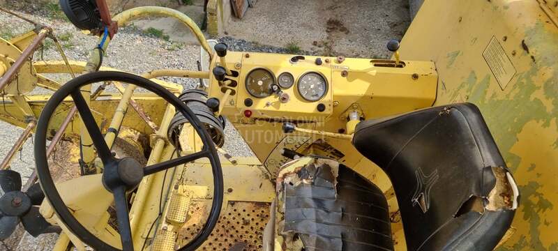 New Holland 1530