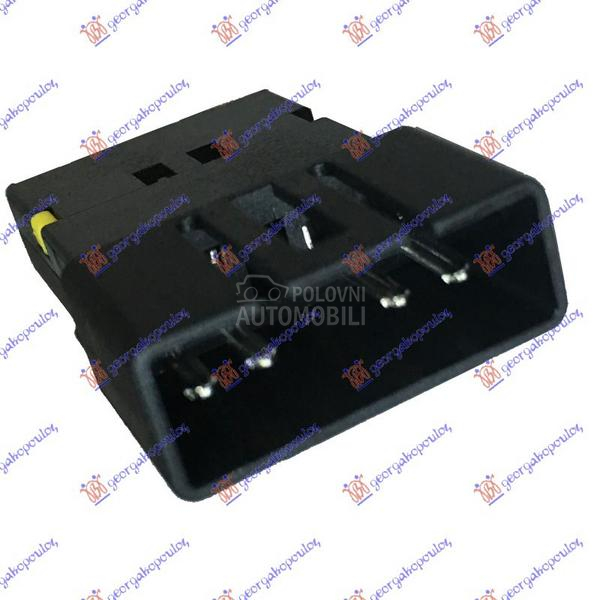 PREKIDAC U PREDNJIM VRATIMA (4