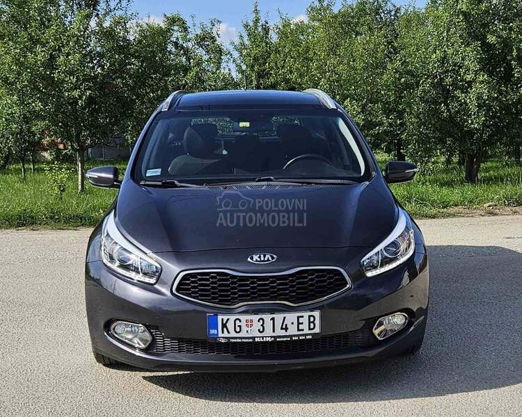 Kia cee`d 1.6GDI FIFA WORLD