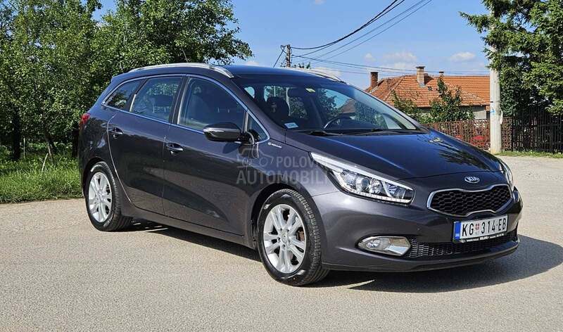 Kia cee`d 1.6GDI FIFA WORLD