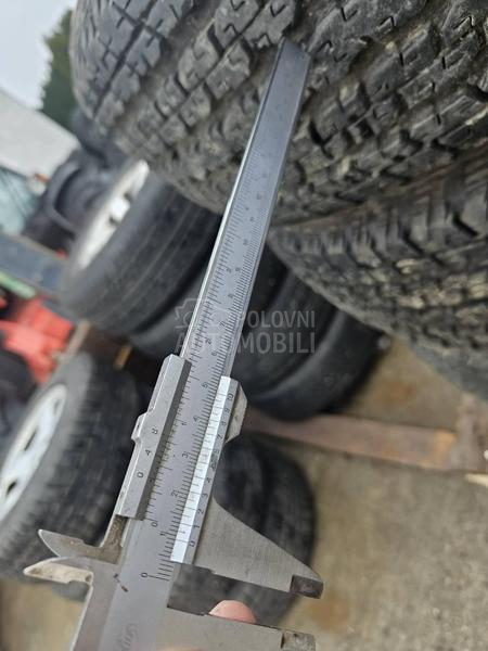 Bridgestone 245/65 R17 Sve sezone