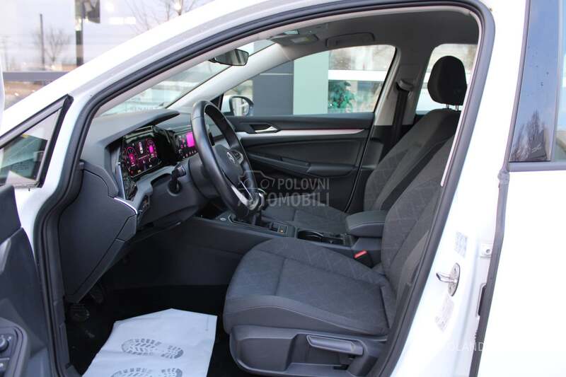 Volkswagen Golf 8 1.0 TSI Life
