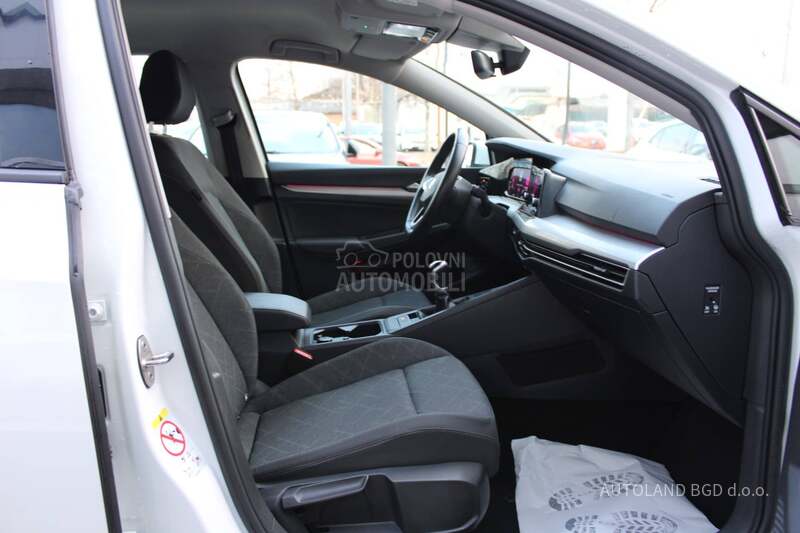 Volkswagen Golf 8 1.0 TSI Life