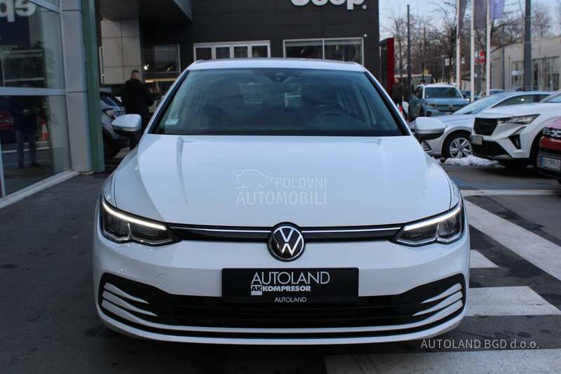 Volkswagen Golf 8 1.0 TSI Life