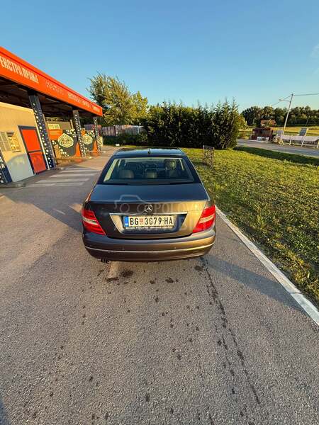 Mercedes Benz C 180 AVANTGARDE