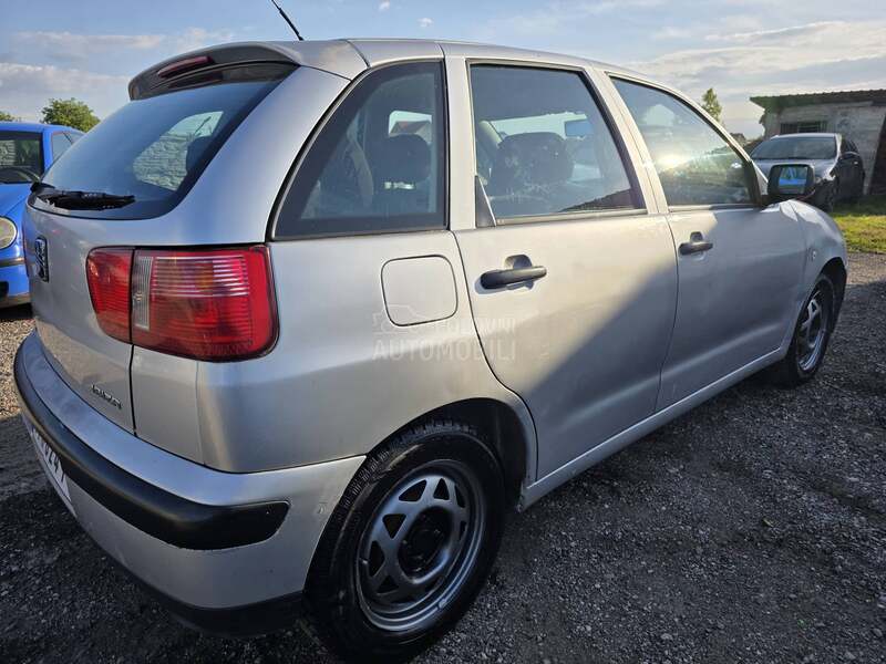 Seat Ibiza 1.0 mpi 5v
