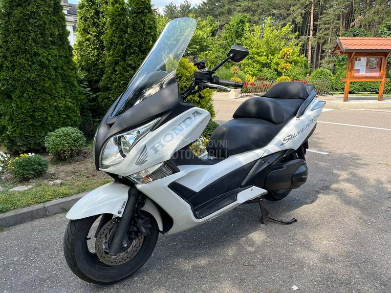 Honda Silver Wing 400