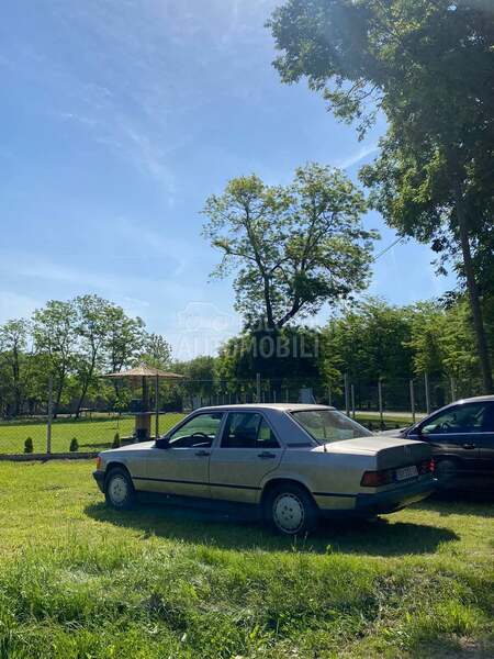 Mercedes Benz 190 