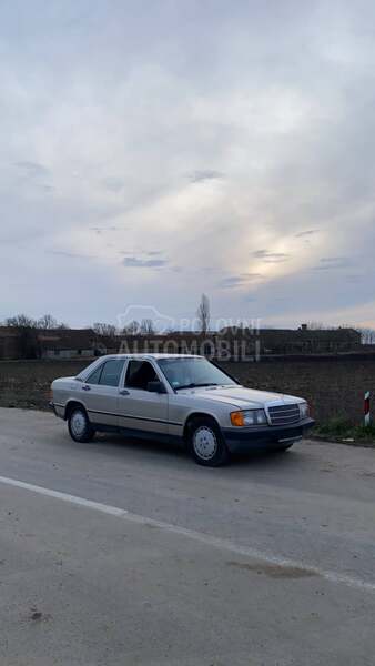 Mercedes Benz 190 