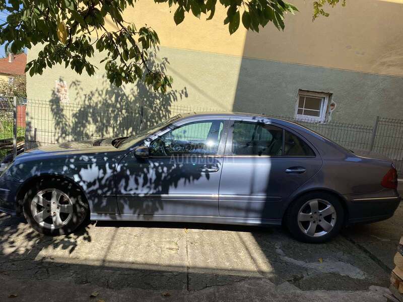 Mercedes Benz E 200 