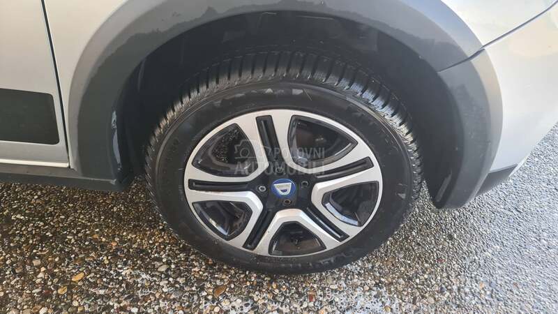 Dacia Stepway 1.0b NAV/LED