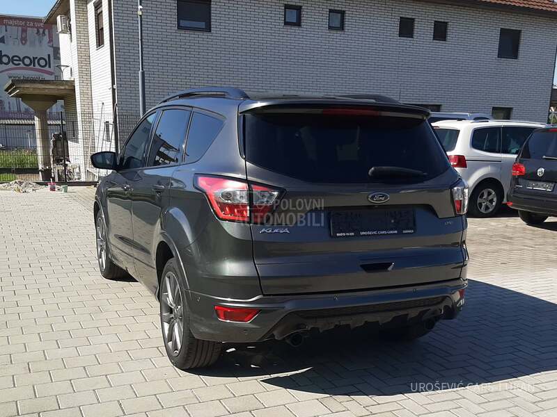 Ford Kuga ST line AWD CH