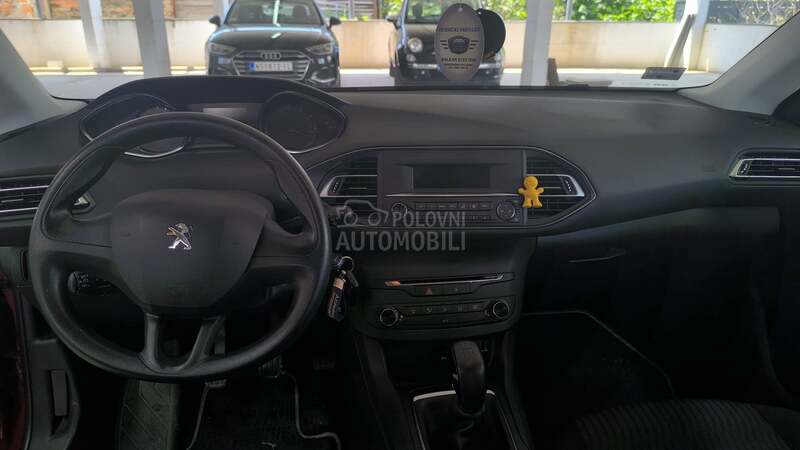 Peugeot 308 1.2