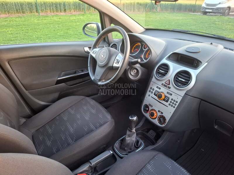 Opel Corsa D 1.4