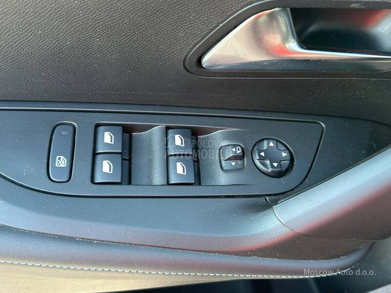 Peugeot 2008 Allure 1.2 business