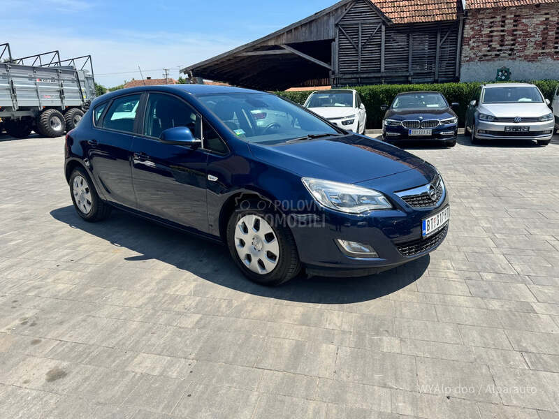 Opel Astra J 1.7 cdti