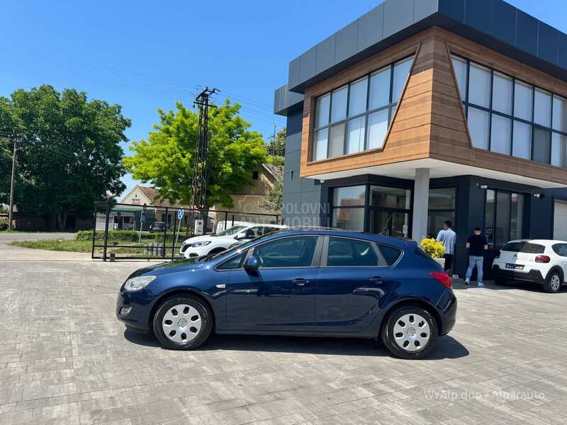 Opel Astra J 1.7 cdti