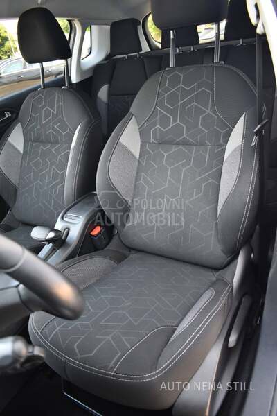 Peugeot 2008 1.2 Style AT