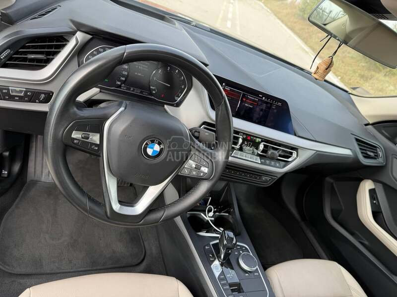 BMW 218 NOV