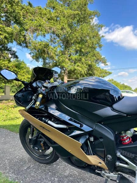 Yamaha R6