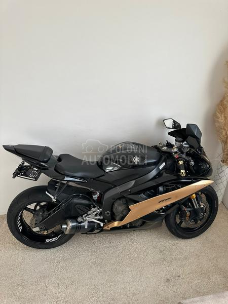 Yamaha R6