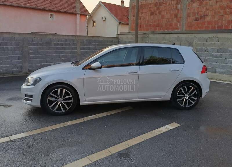 Volkswagen Golf 7 DSG/F1 PERLA/HIGHL