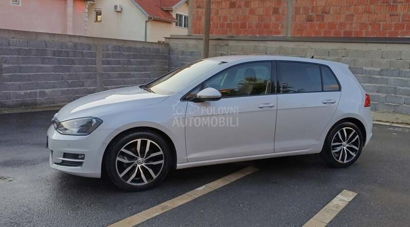 Volkswagen Golf 7 DSG/F1 PERLA/HIGHL