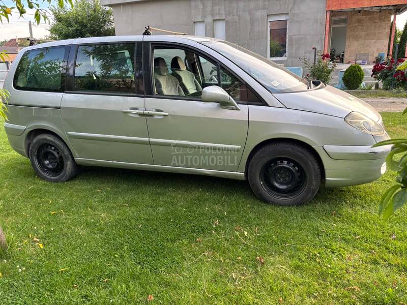 Citroen C8 7 sed