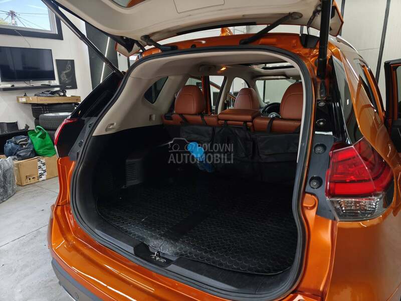 Nissan X-Trail Tekna/4x4/360/