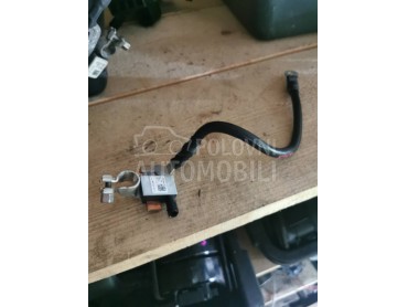 klema minus b9 za Audi A4, A5 od 2017. do 2024. god.