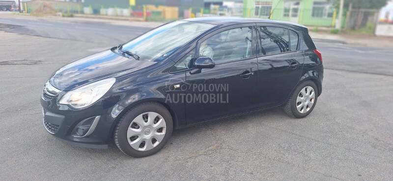Opel Corsa D COSMO Polukozna